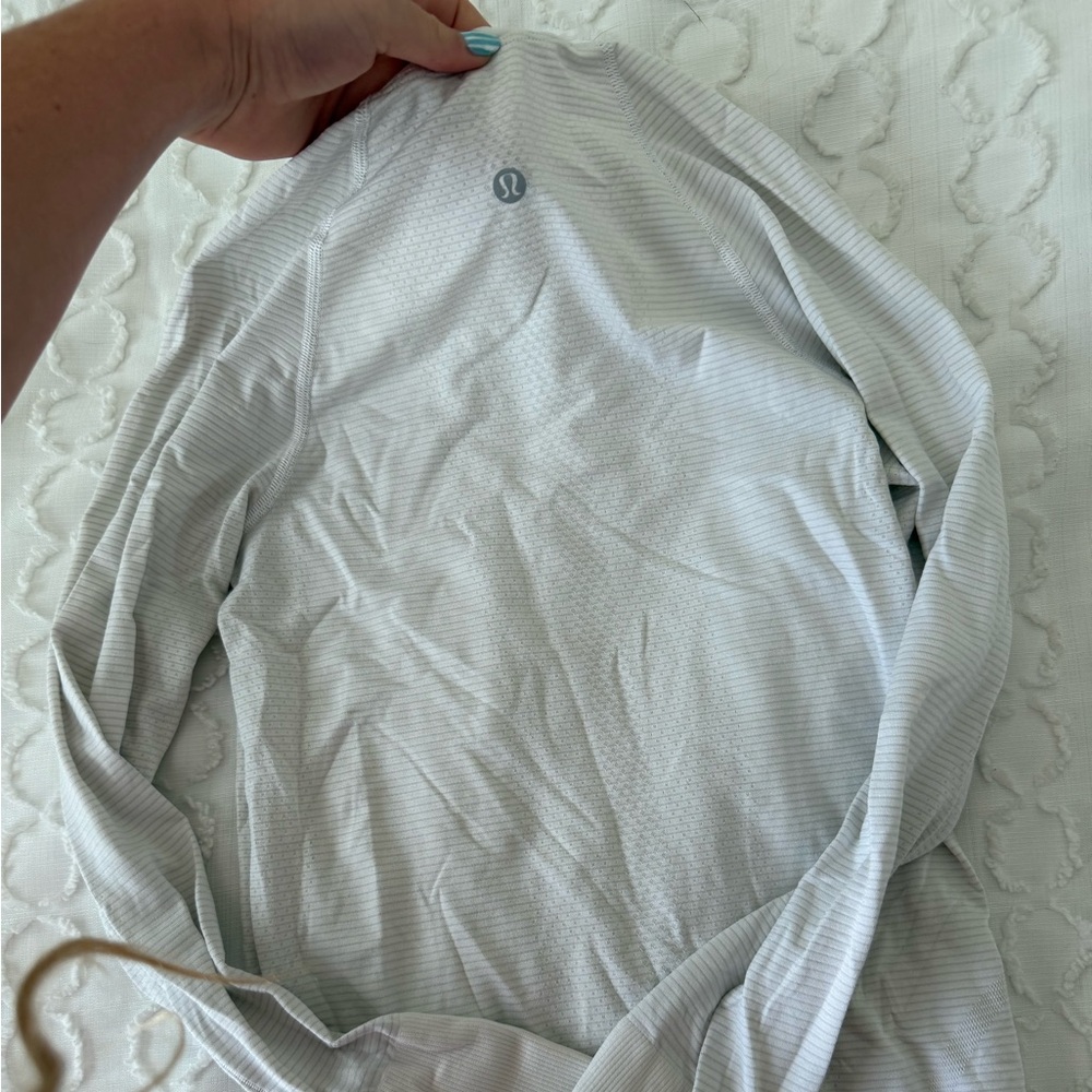 Lululemon Athletica Light Gray Women's Top